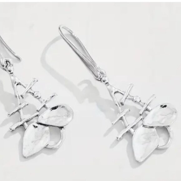 Unique Boho Hollow Bar & Teardrop Design Pendant Earrings Silver Electro-Plated - Picture 2 of 2